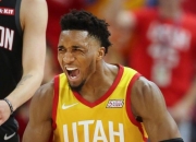 开云体育-猛龙横扫广州队，米切尔惊艳四座