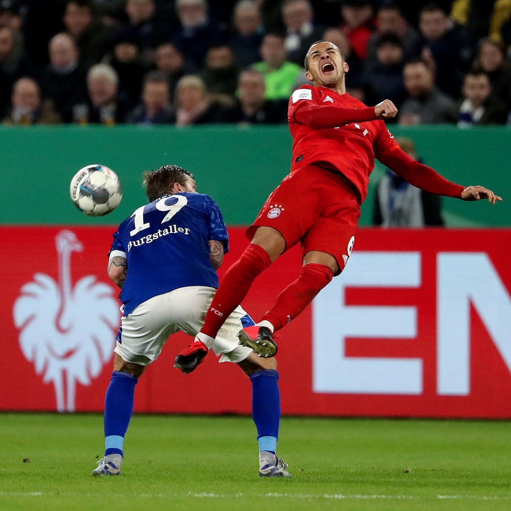 沙尔克在德国足球赛中取得胜利 沙尔克在德国足球赛中取得胜利