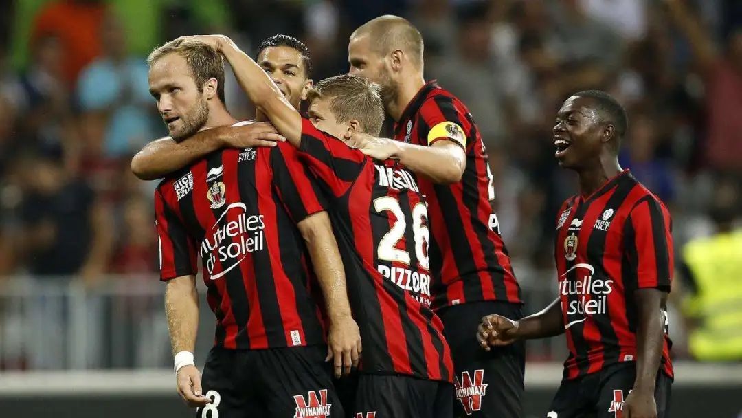 关于尼斯客场逼平对手，法甲积分榜一路攀升的信息