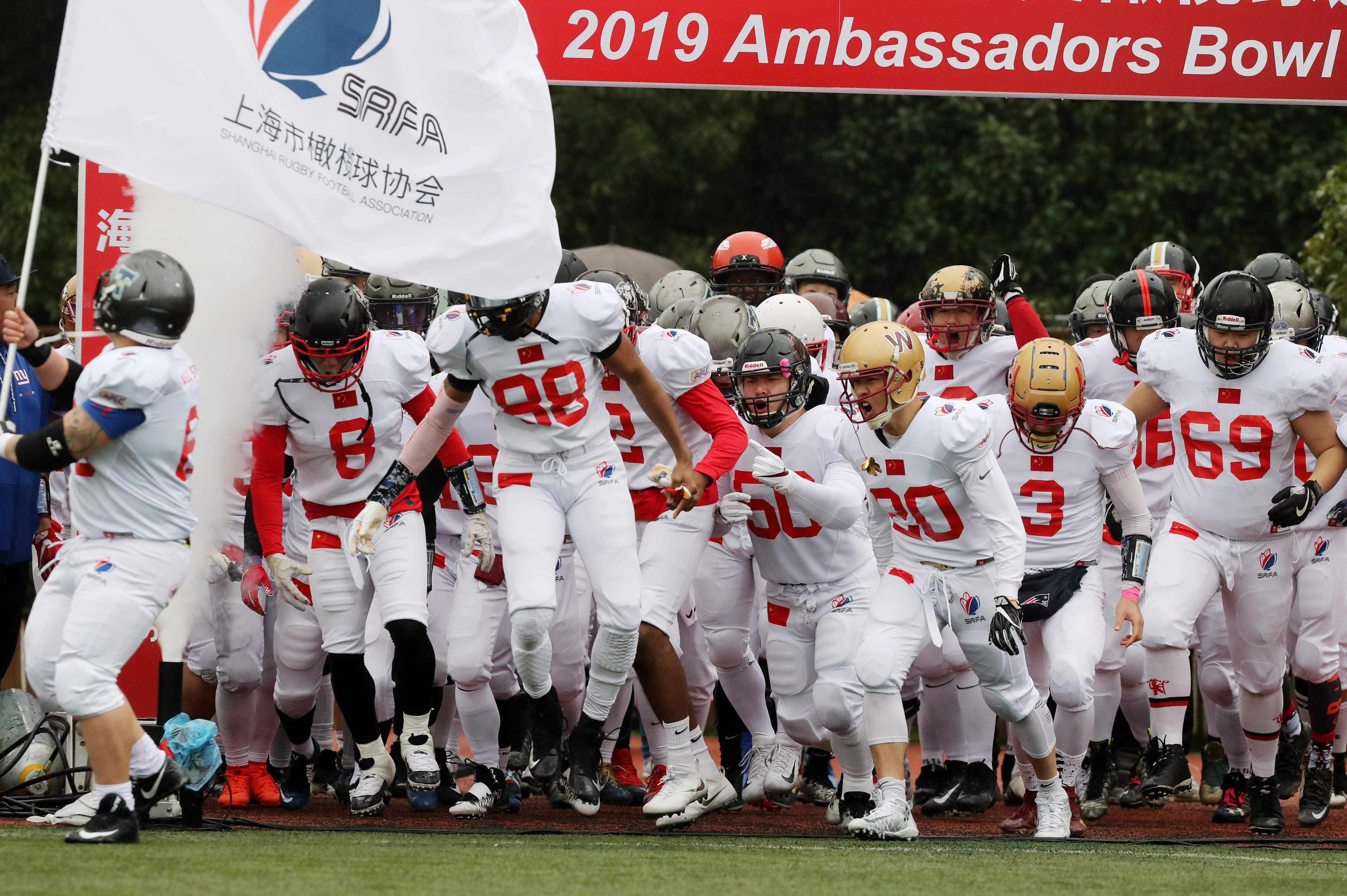 包含橄榄球赛事精彩瞬间盘点，年度回顾震撼登场的词条