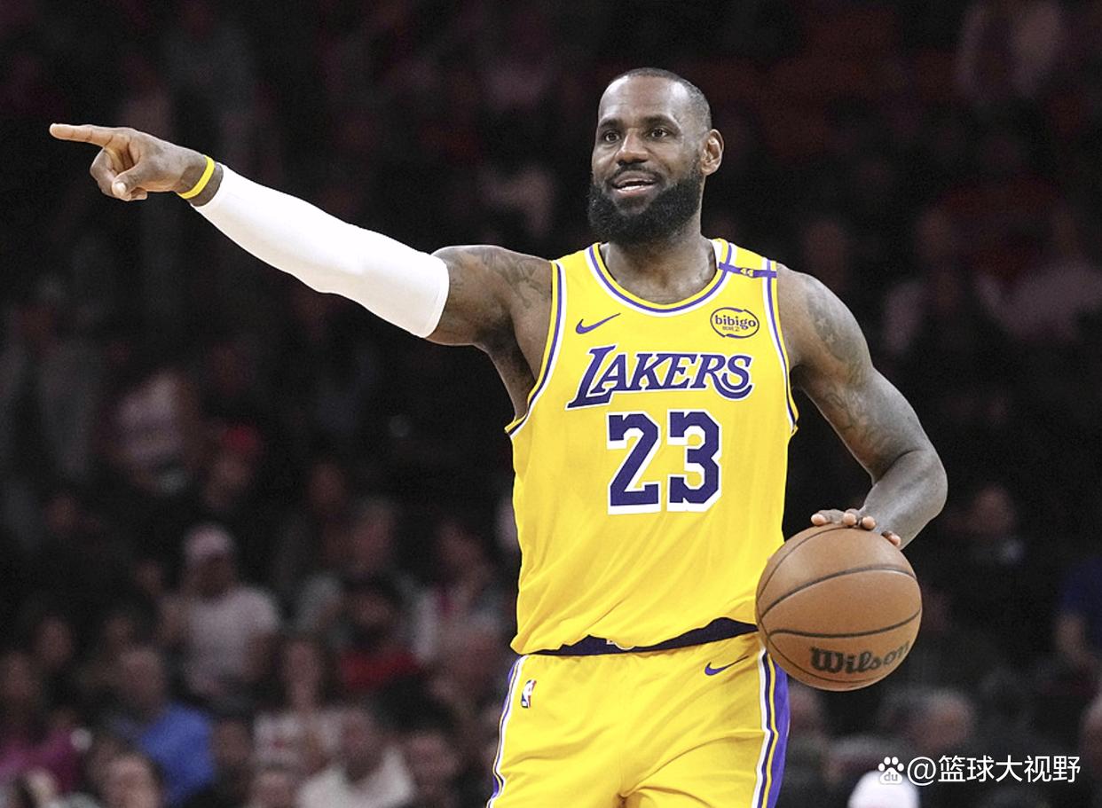 火箭横扫湖人,克莱刷新纪录 火箭横扫湖人,克莱刷新纪录