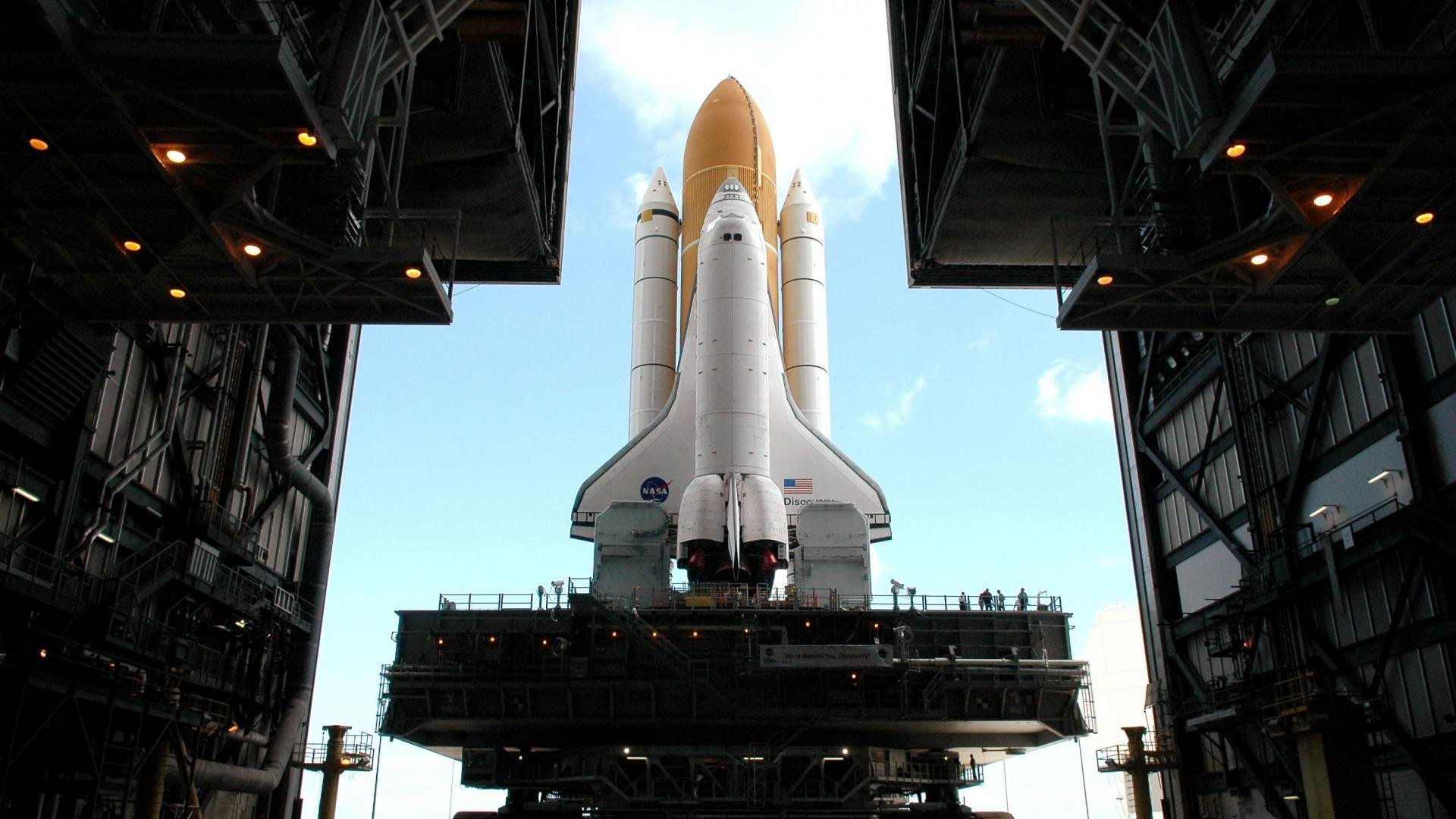 地表最强被掀翻,雄鹰掠过的天际线,是字母哥的舞台